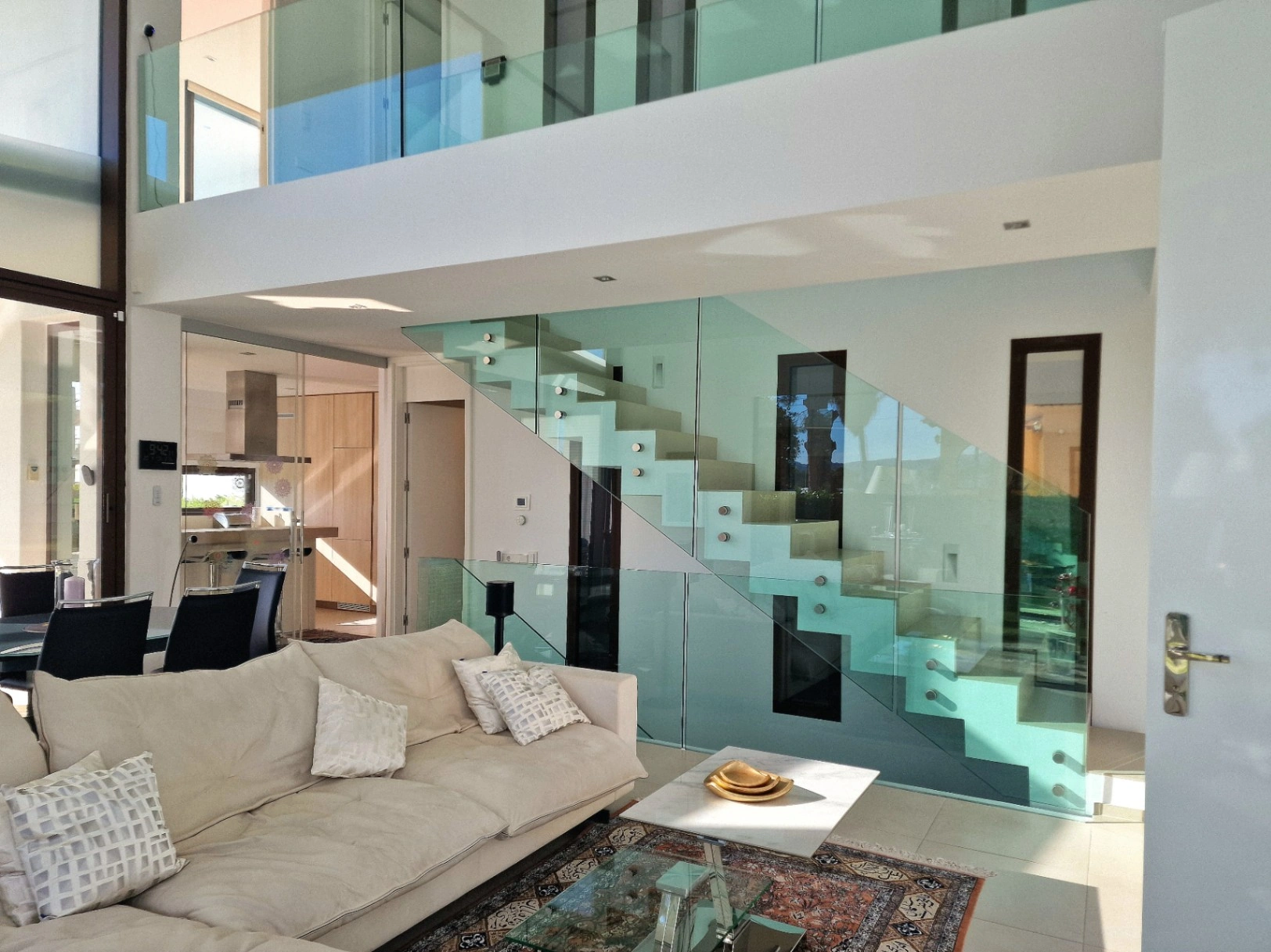 Walk to town and beach villa for sale in La Cometa Moraira
