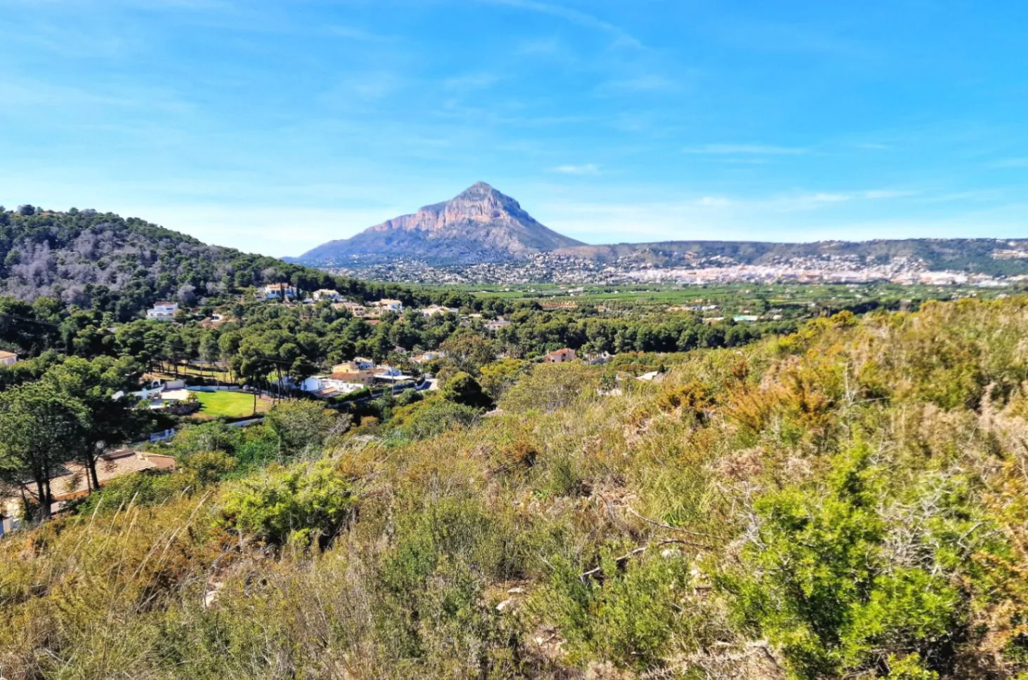 12 plots to be developed near Arenal beach Javea