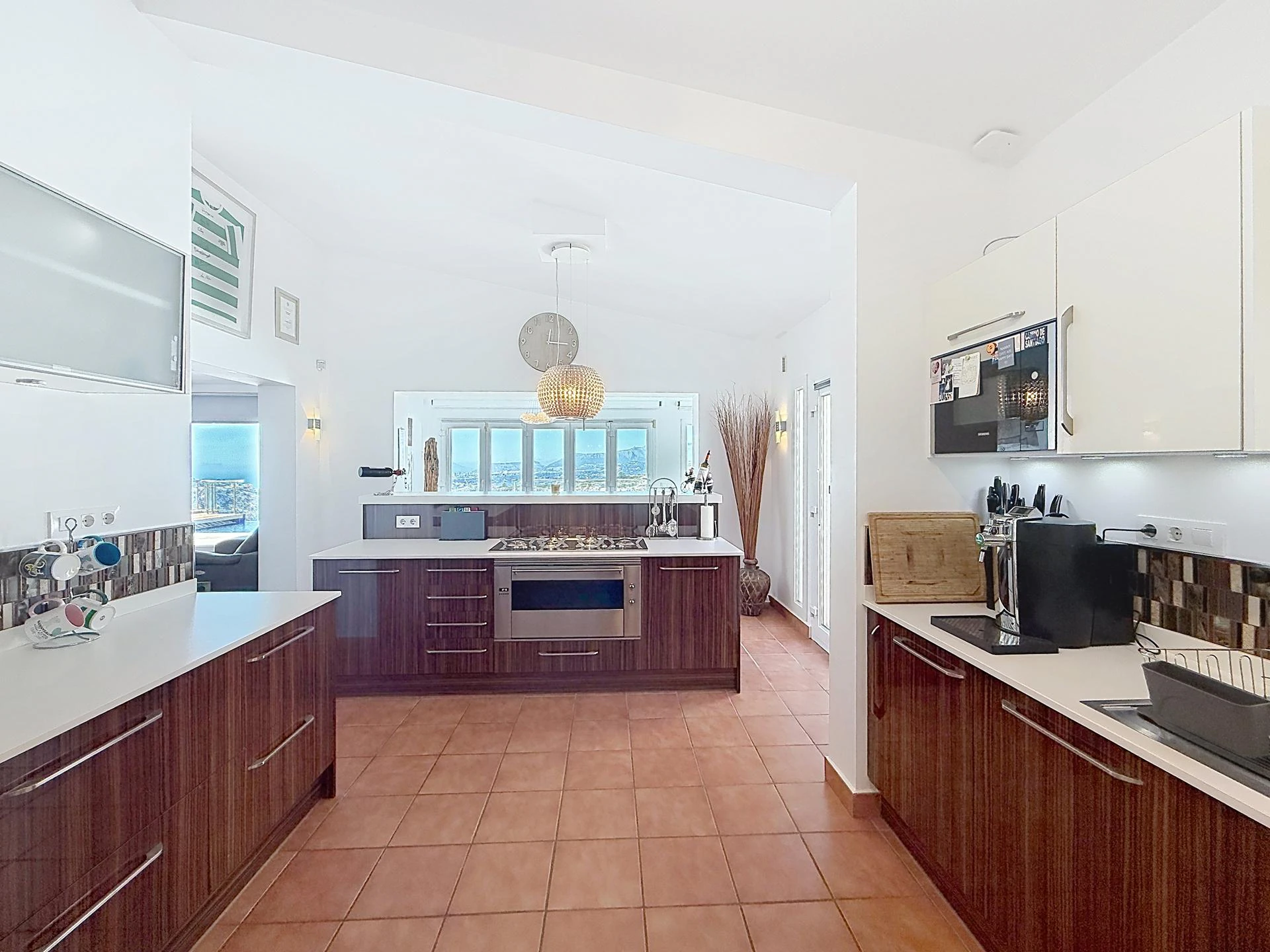 Cumbre del Sol, Luxury villa with panoramic sea views in Magnolias