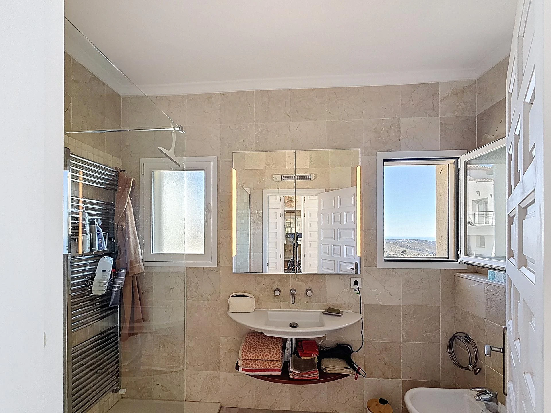 Cumbre del Sol villa renovated with spectacular sea views
