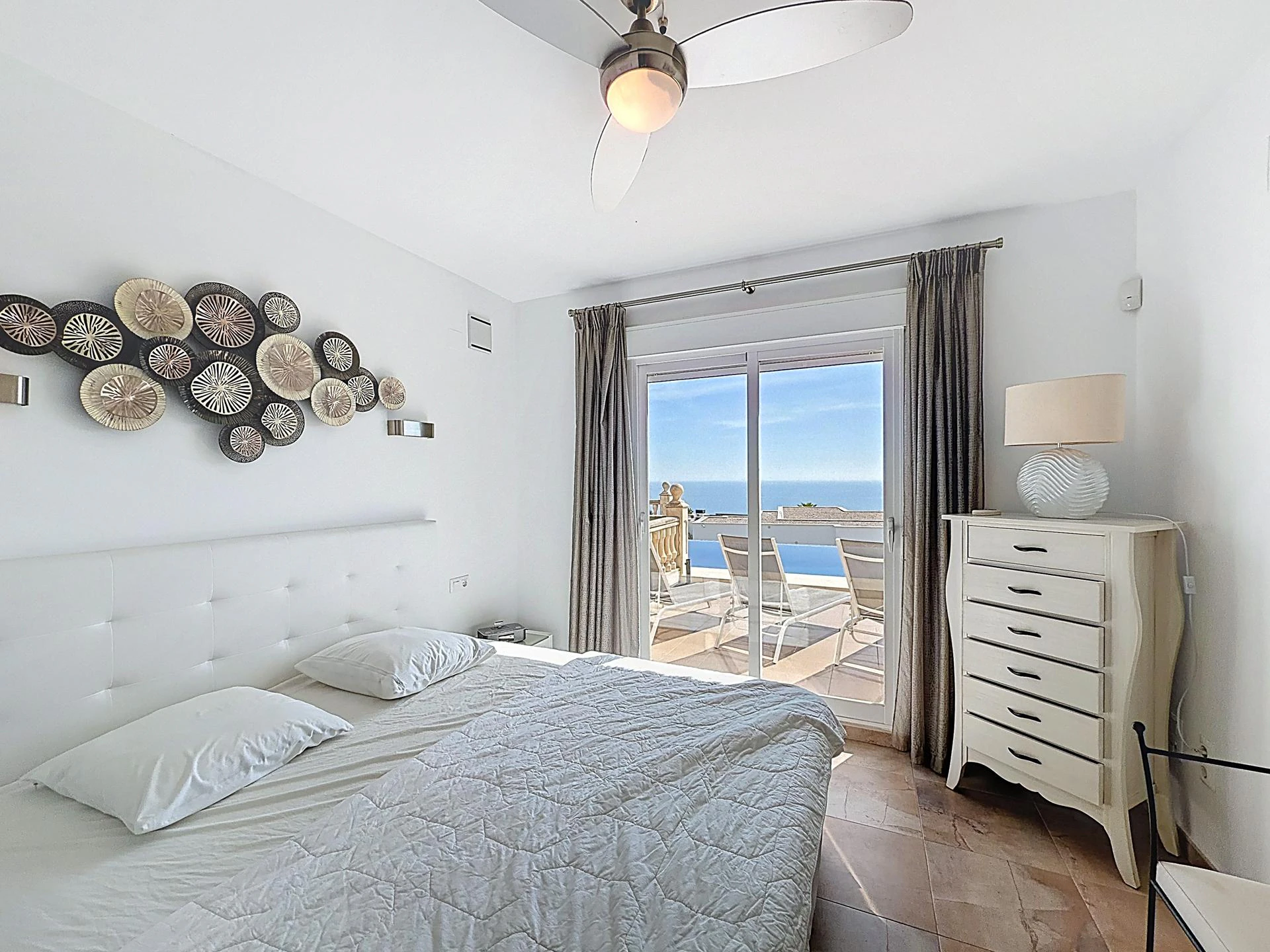 Cumbre del Sol, Villa with sea views