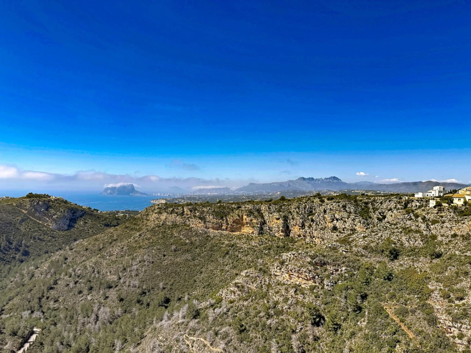 Cumbre del Sol, Luxury villa with panoramic sea views in Magnolias