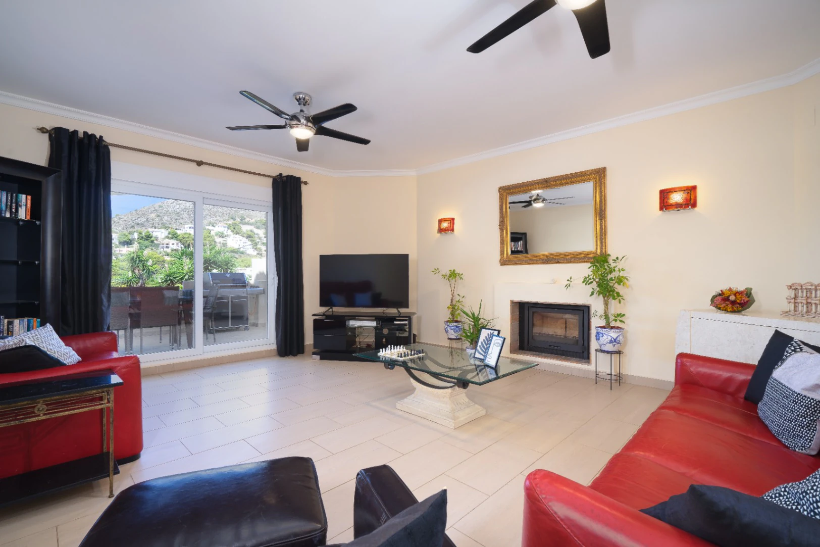 Villa for sale in El Portet area of Moraira surrounded by nature