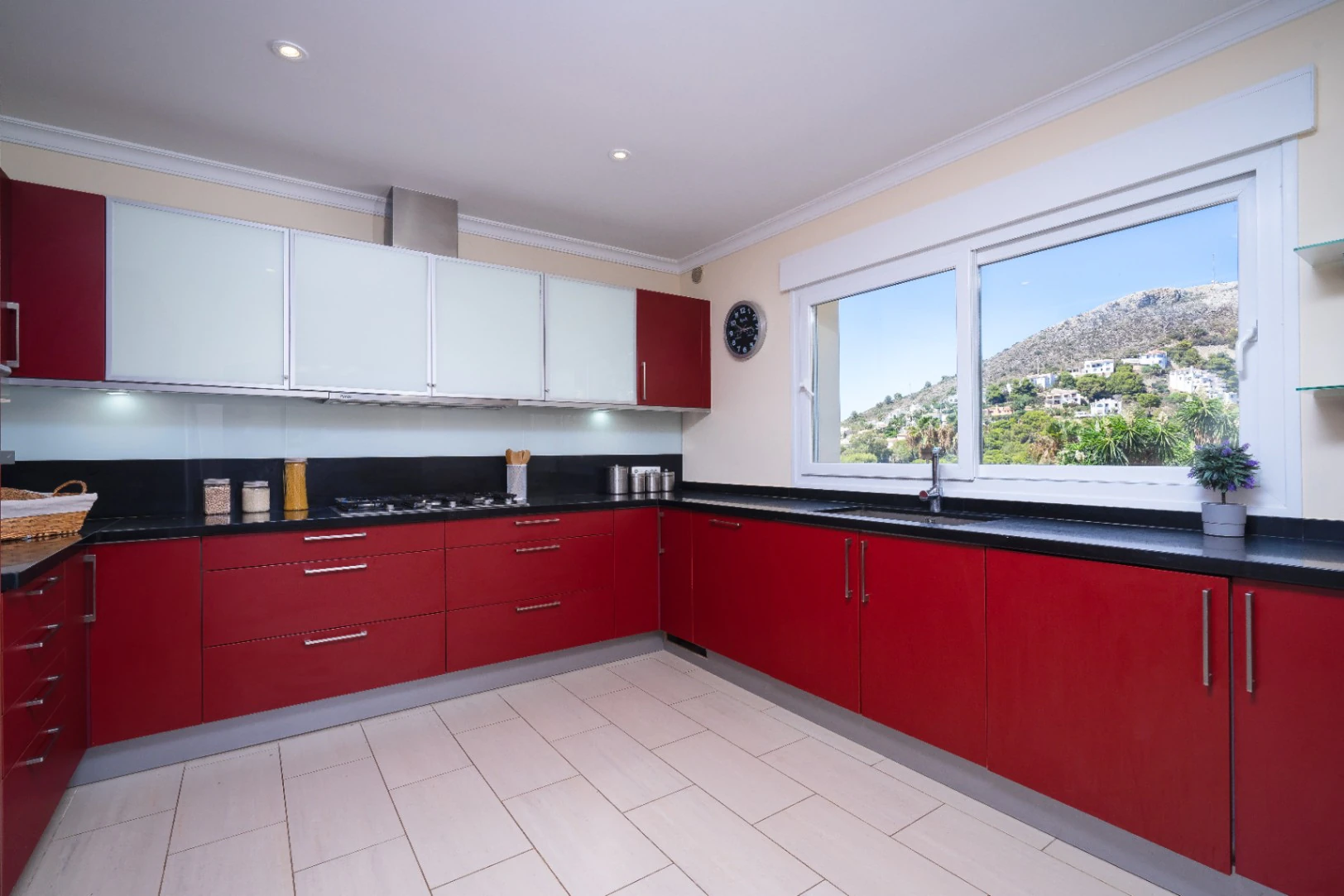 Villa for sale in El Portet area of Moraira surrounded by nature