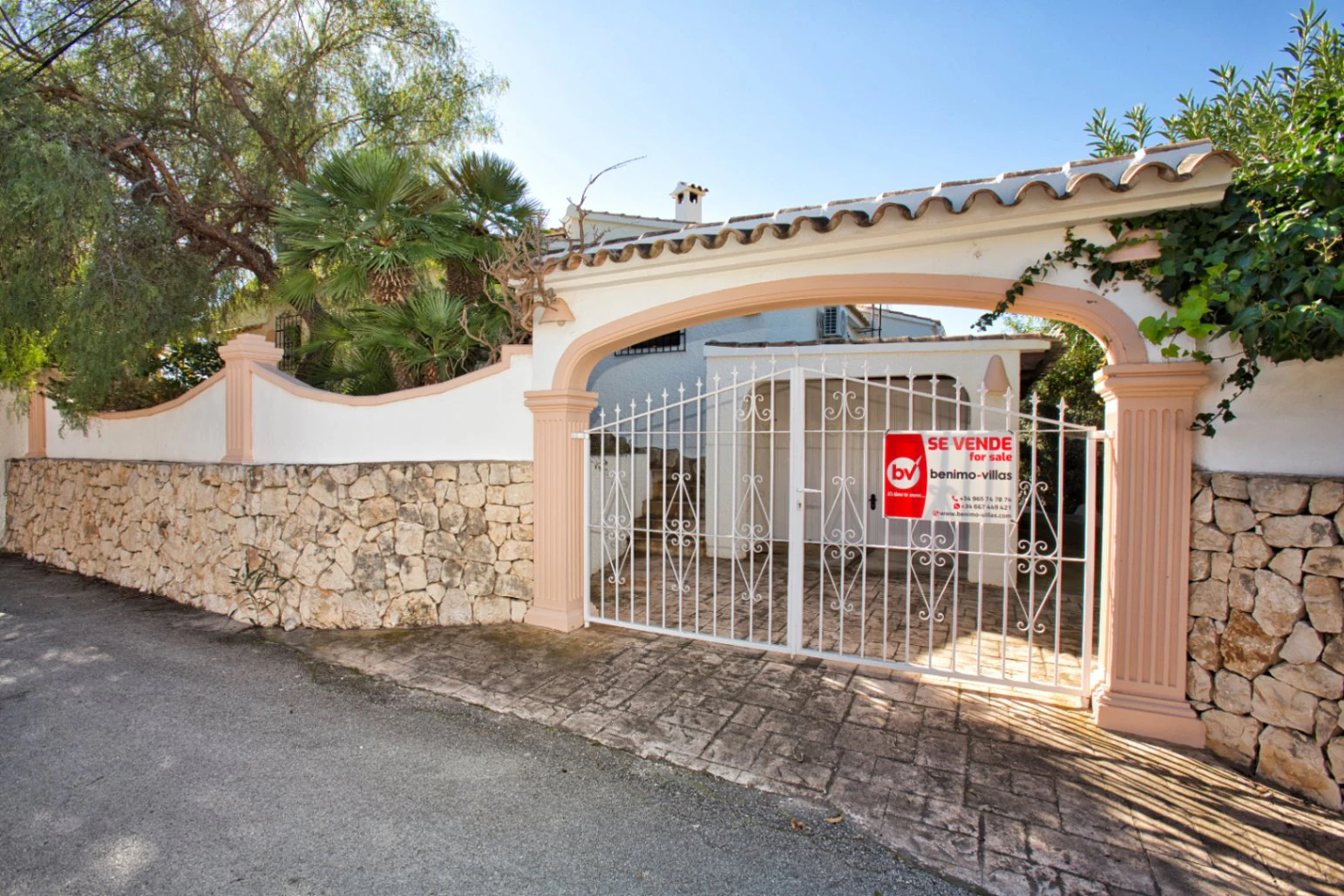 KB1FGN6UT - Traditional villa with sea views for sale in Benissa