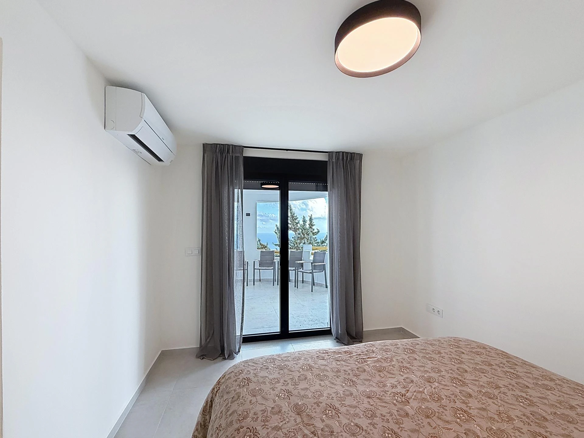 KU1RN1E9Q - Cumbre del Sol villa renovated with panoramic sea views