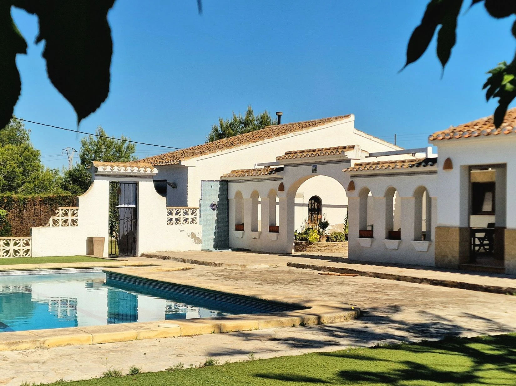 Finca villa for sale in Javea with privacy and tranquility