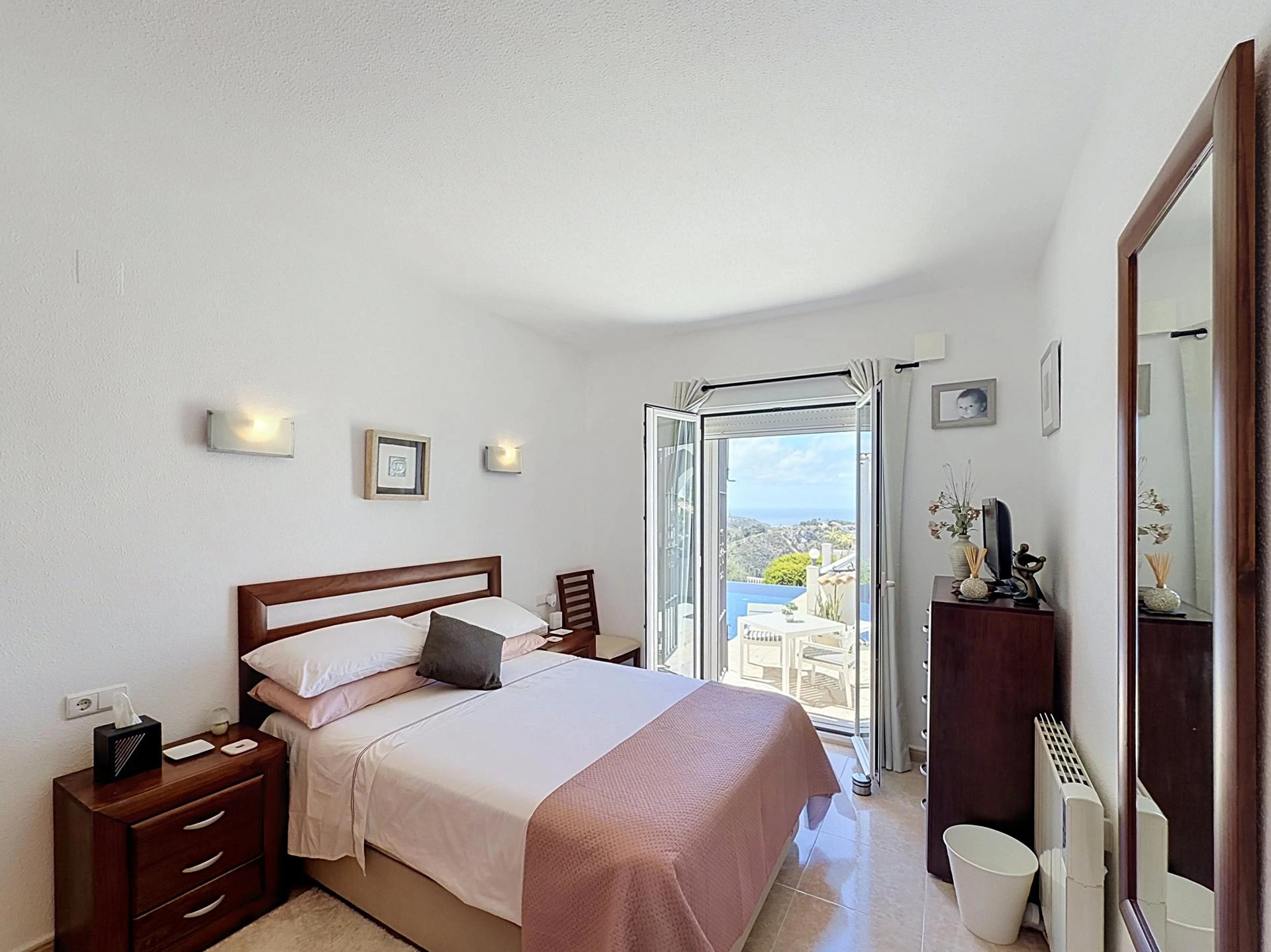 Independent villa with sea views and heated pool Kalmias Cumbre del Sol Costa Blanca North