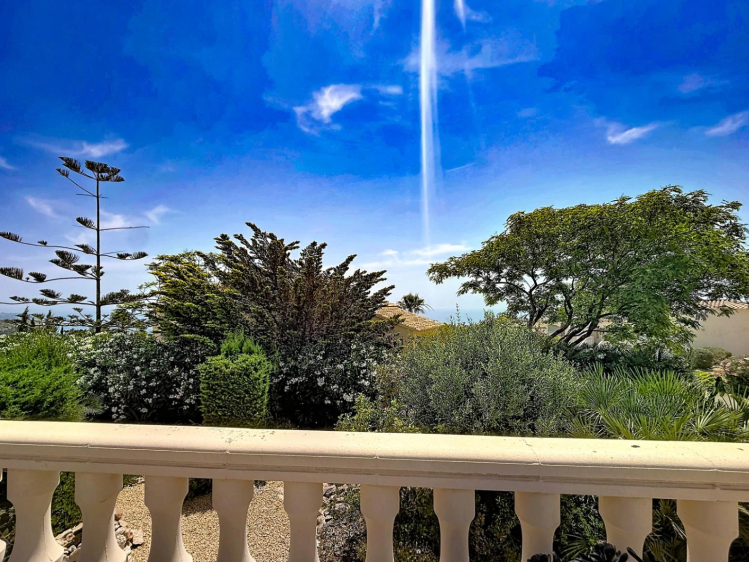 Villa in residential Magnolias, Cumbre del Sol, Costa Blanca North.