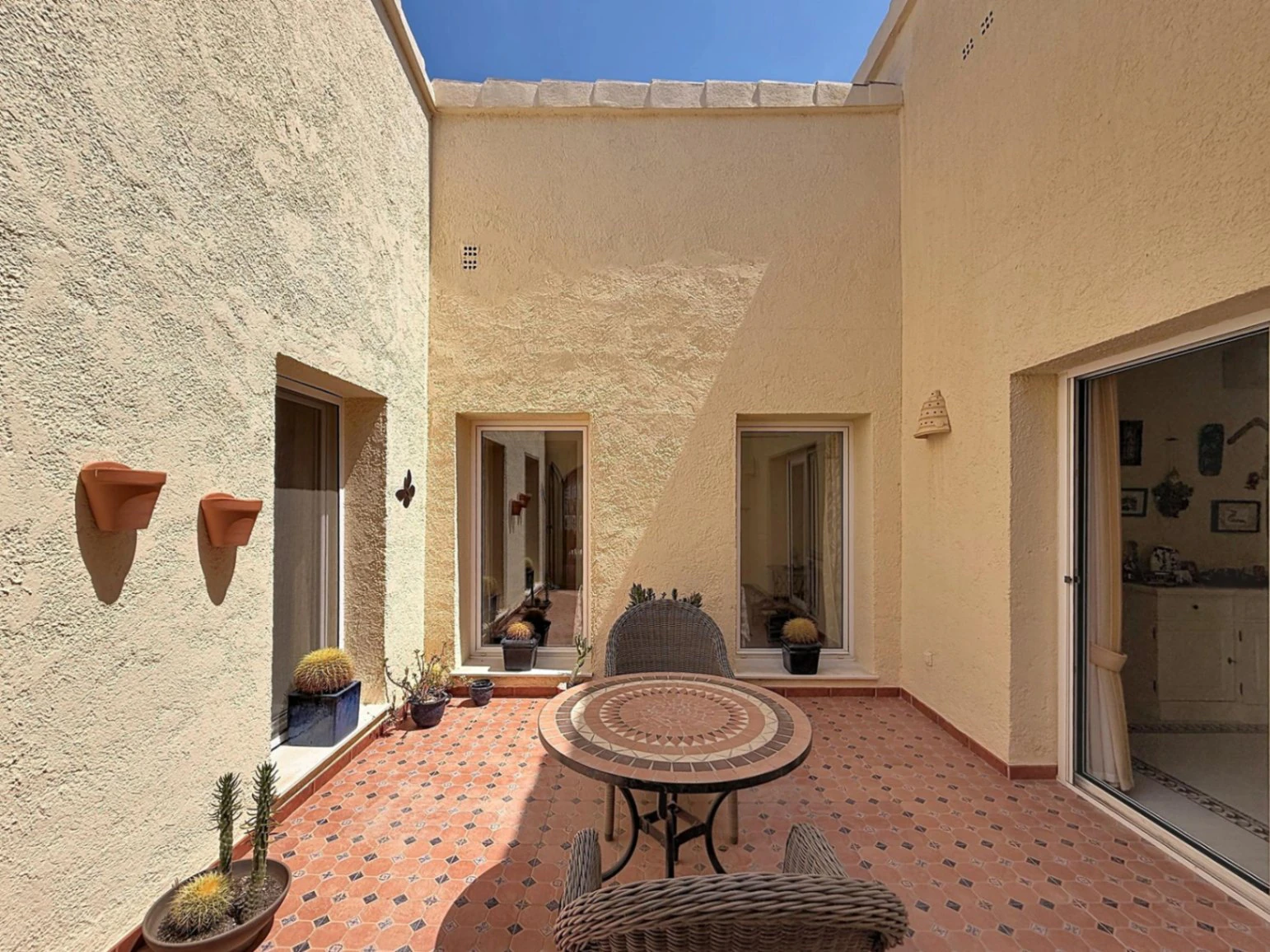 Villa in residential Magnolias, Cumbre del Sol, Costa Blanca North.