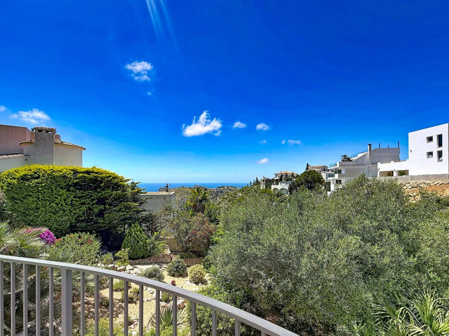 Independent villa with sea views and heated pool Kalmias Cumbre del Sol Costa Blanca North