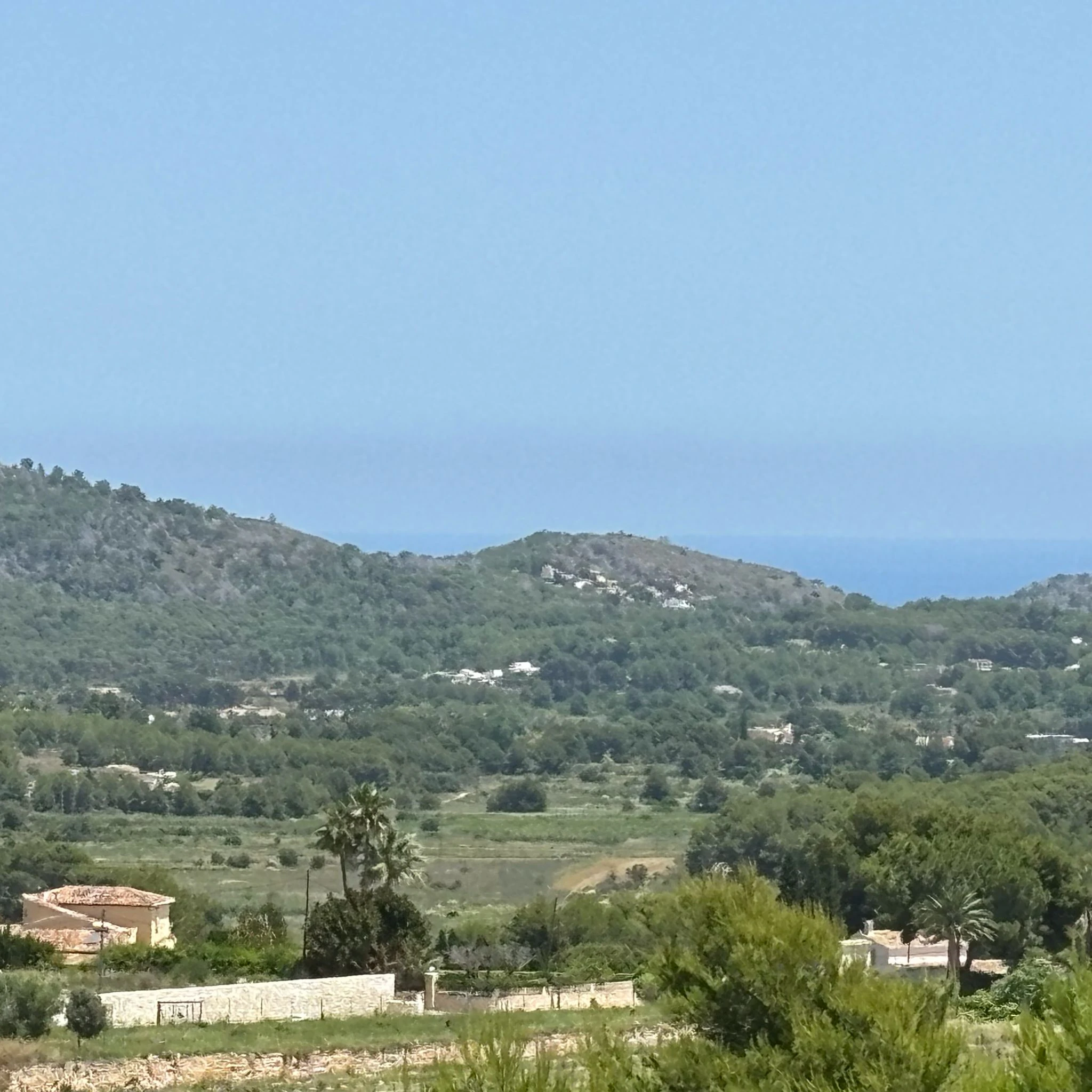 Sea view rustic plot for sale 15 min drive to Lady Elisabeth International School
