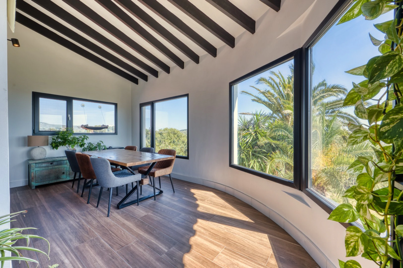 Beautiful renovated finca for sale in Benissa with sea views – ready to move in