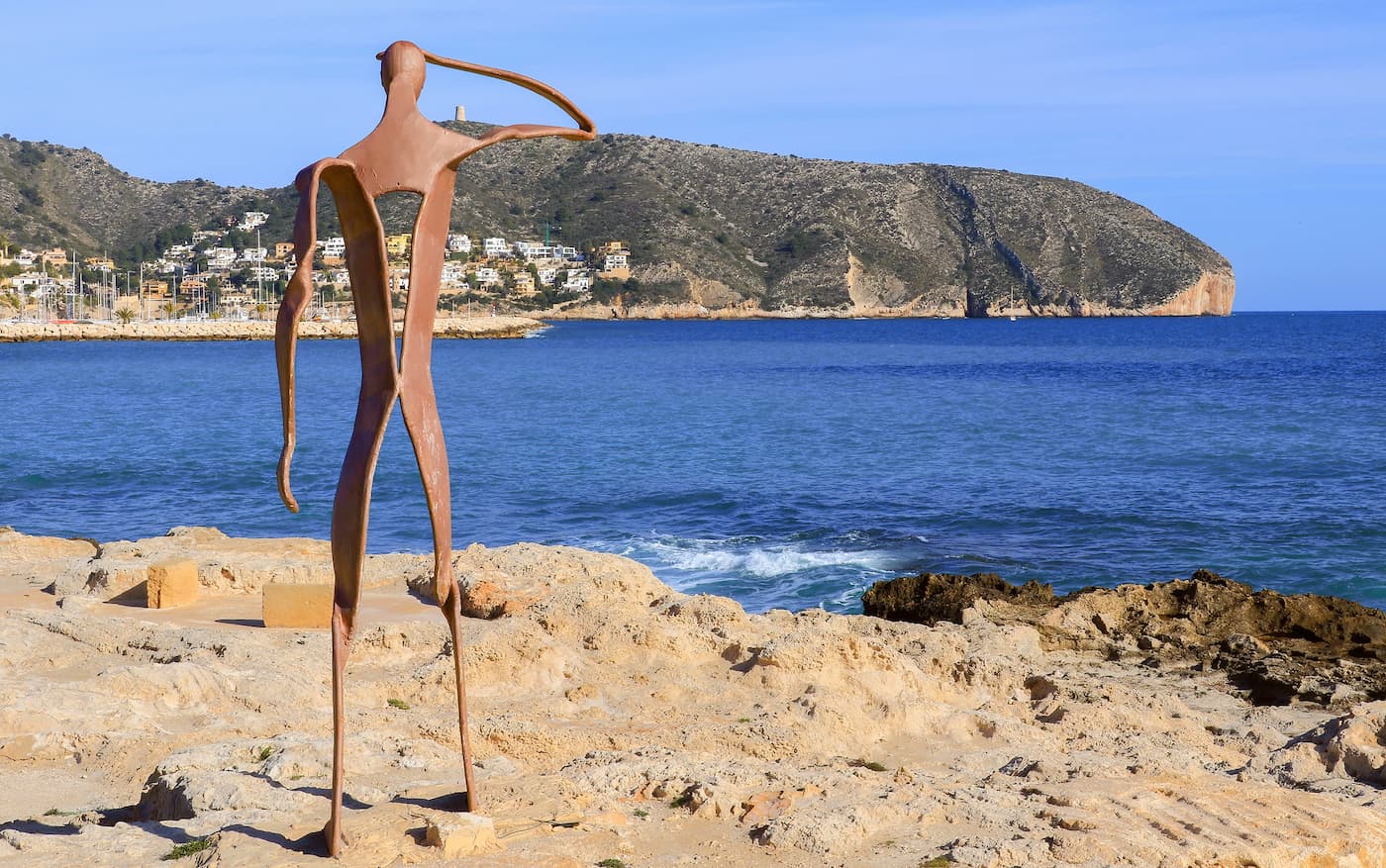 Dlaczego Moraira jest idealnym schronieniem dla luksusowego życia