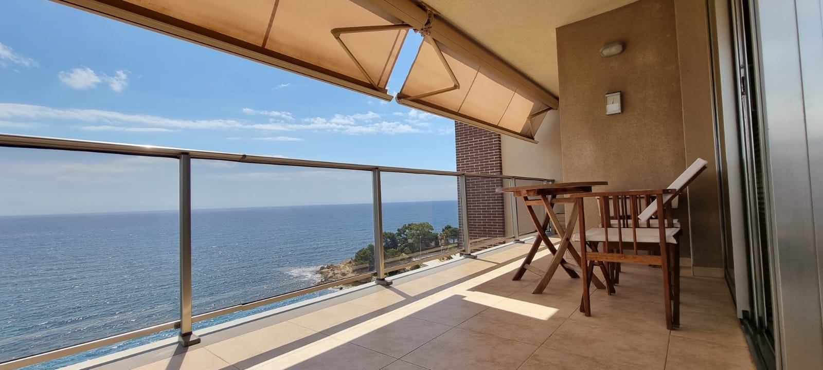 Apartamento en primera línea con vistas al mar en Calpe