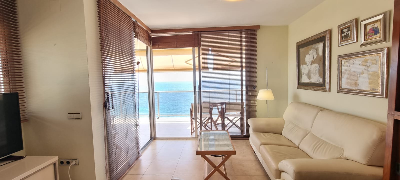 Apartamento en primera línea con vistas al mar en Calpe