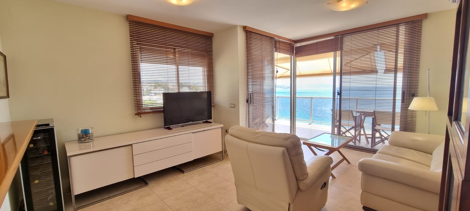 Apartamento en primera línea con vistas al mar en Calpe