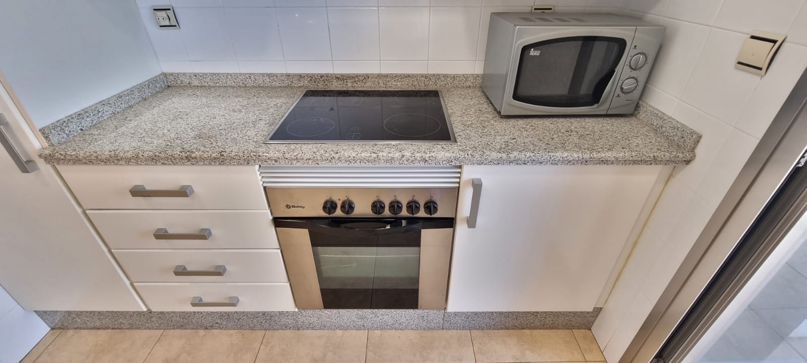 Apartamento en primera línea con vistas al mar en Calpe