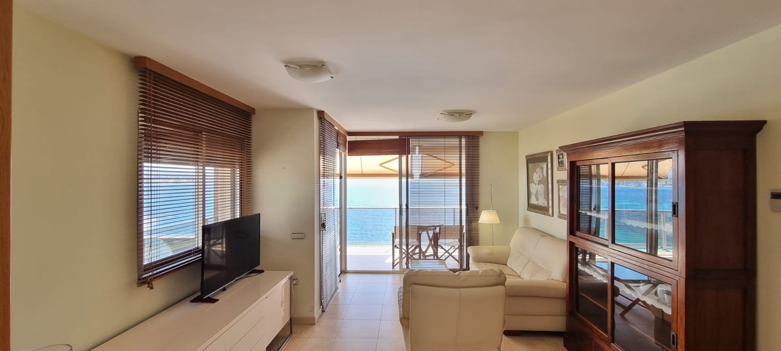 Apartamento en primera línea con vistas al mar en Calpe