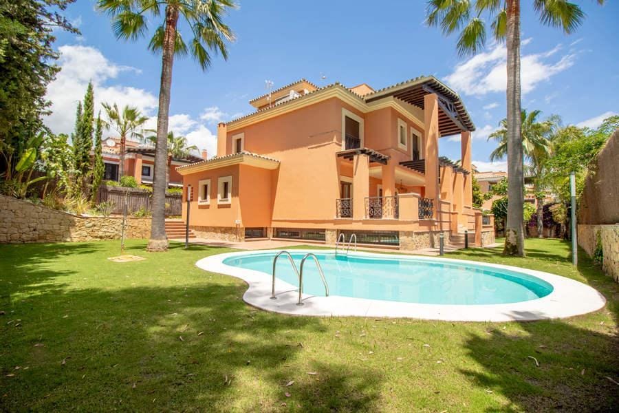 Villa en venta en Marbella