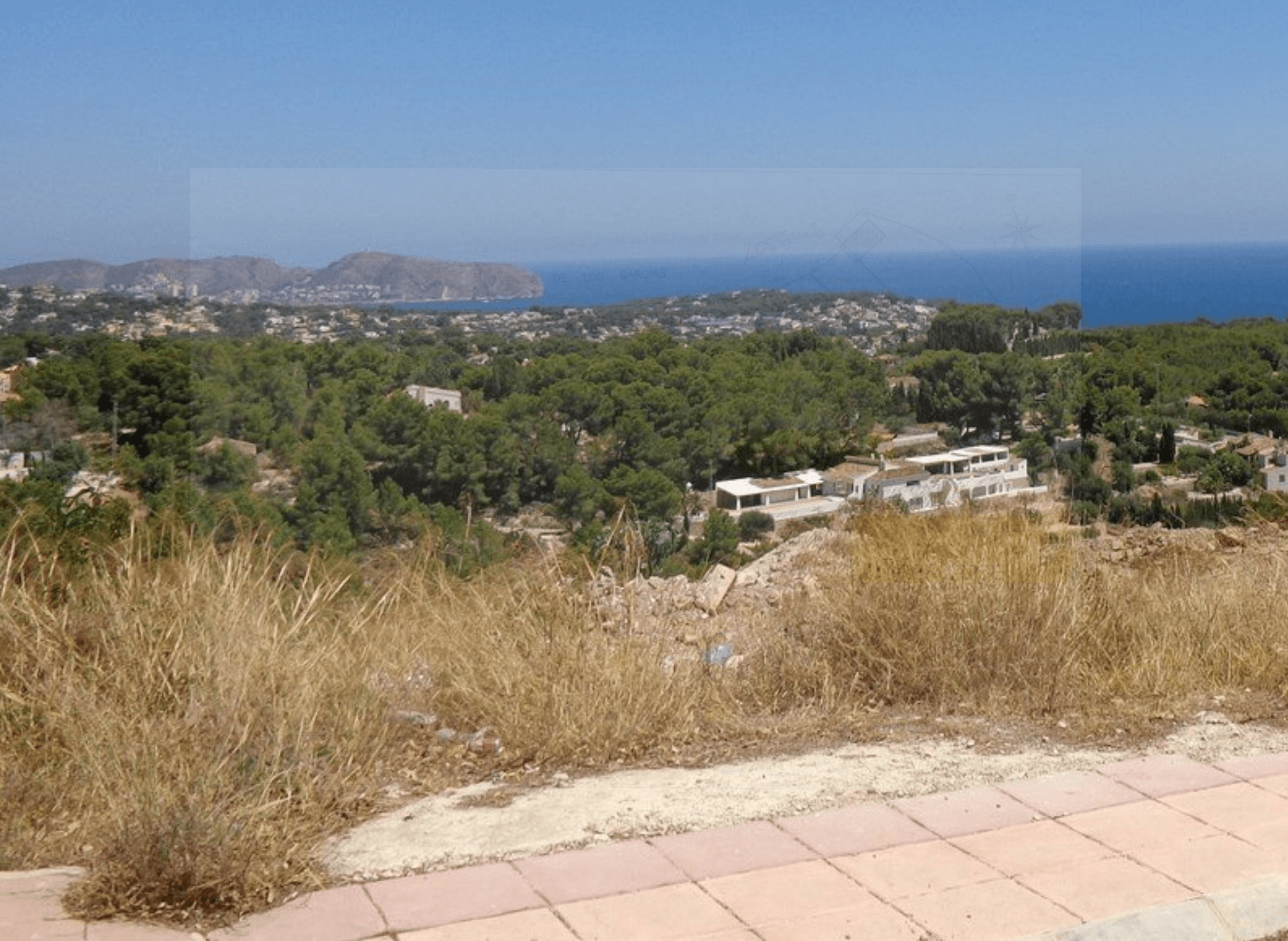Gran parcela con vistas al mar - Benissa