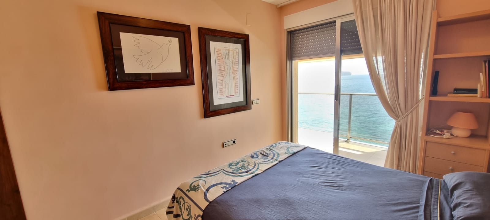 Apartamento en primera línea con vistas al mar en Calpe
