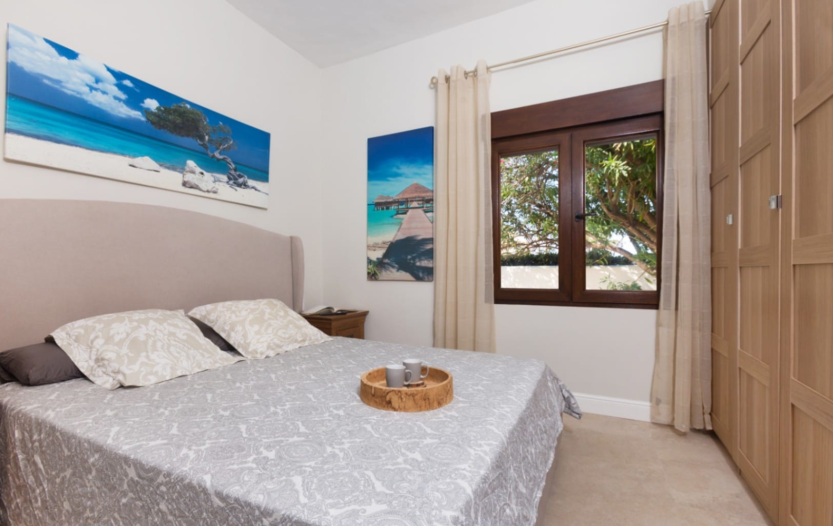 Villa de playa única con acceso directo a la playa en Denia