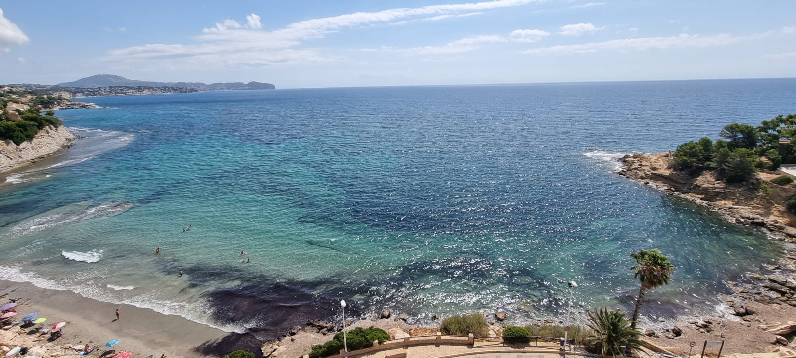 Apartamento en primera línea con vistas al mar en Calpe