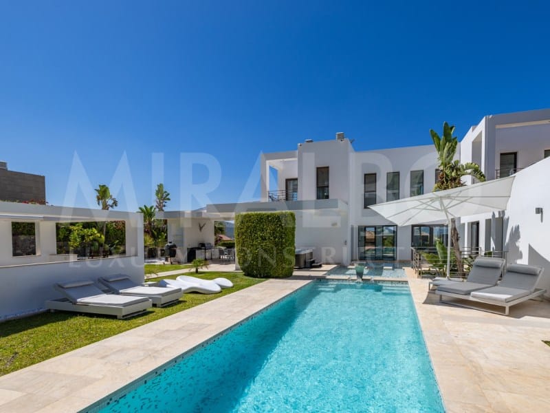 Venta. Chalet/Villa en Jávea