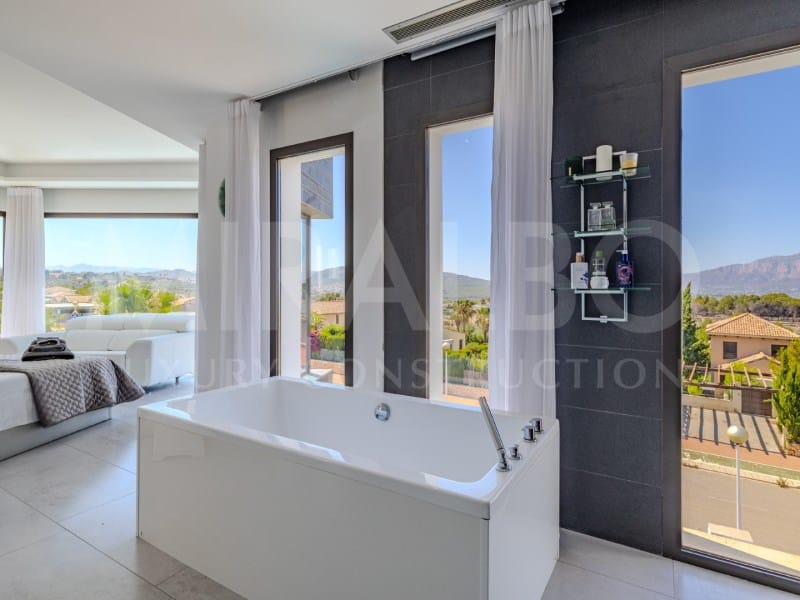 Venta. Chalet/Villa en Jávea