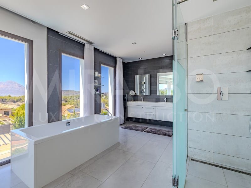 Venta. Chalet/Villa en Jávea