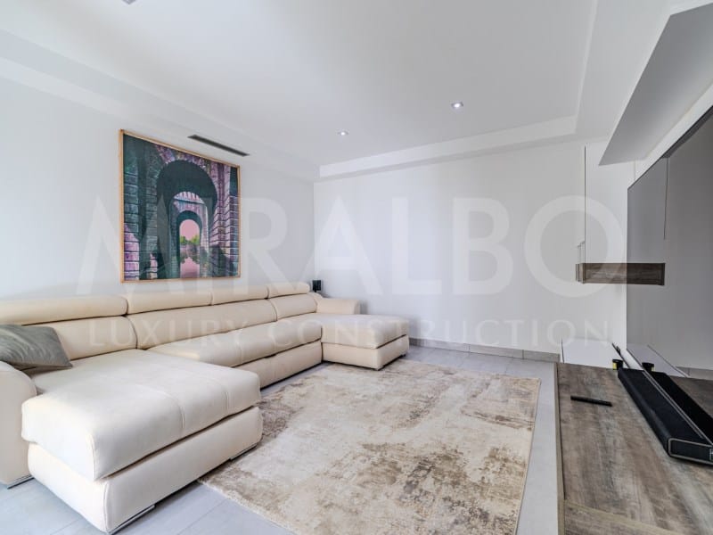 Venta. Chalet/Villa en Jávea