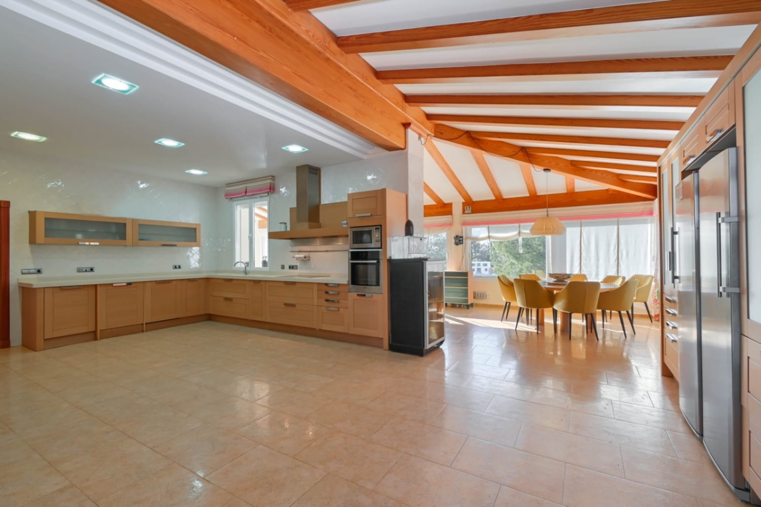 JOYA ARQUITECTÓNICA, PISCINA, TENIS Y CASA DE INVITADOS EN ALZIRA
