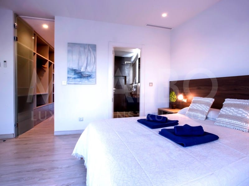 Venta. Chalet/Villa en Jávea