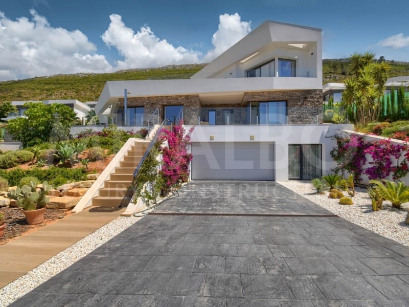 Venta. Chalet/Villa en Jávea