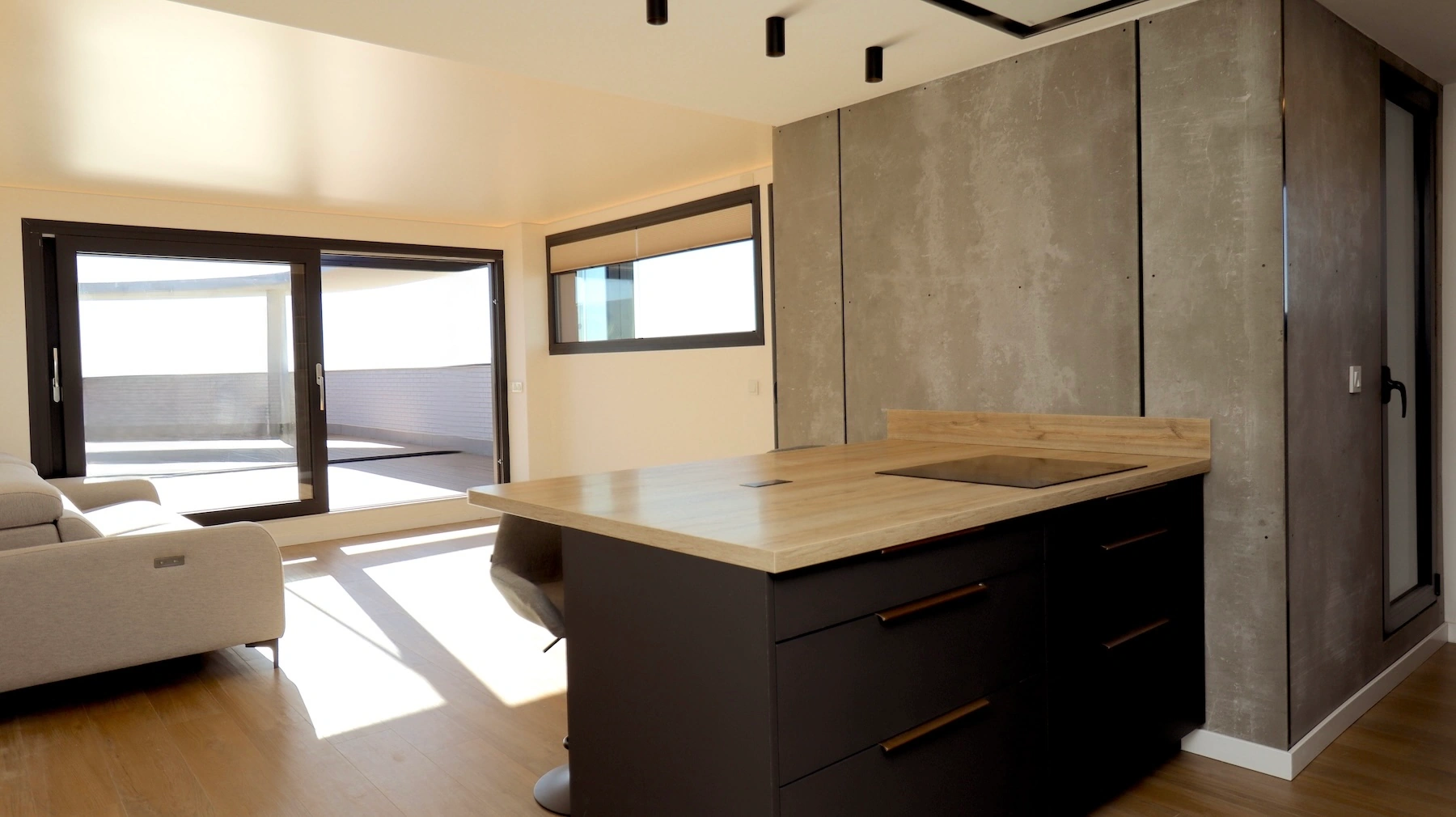 Ático moderno en Safranar con piscina y amplia terraza