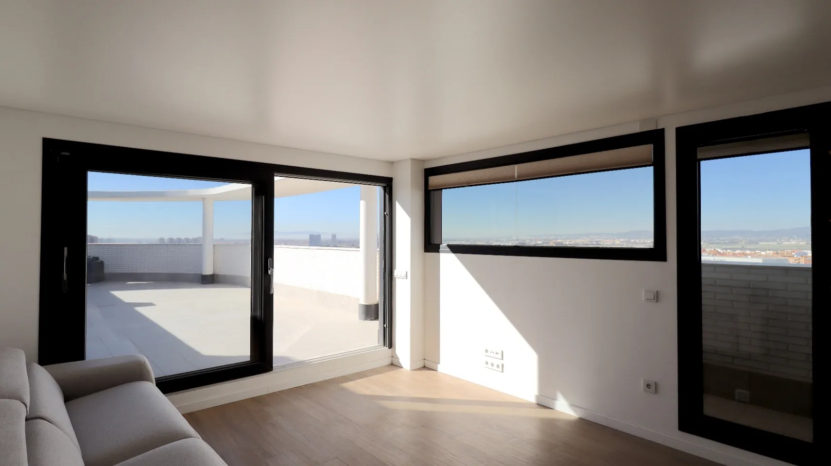 Ático moderno en Safranar con piscina y amplia terraza