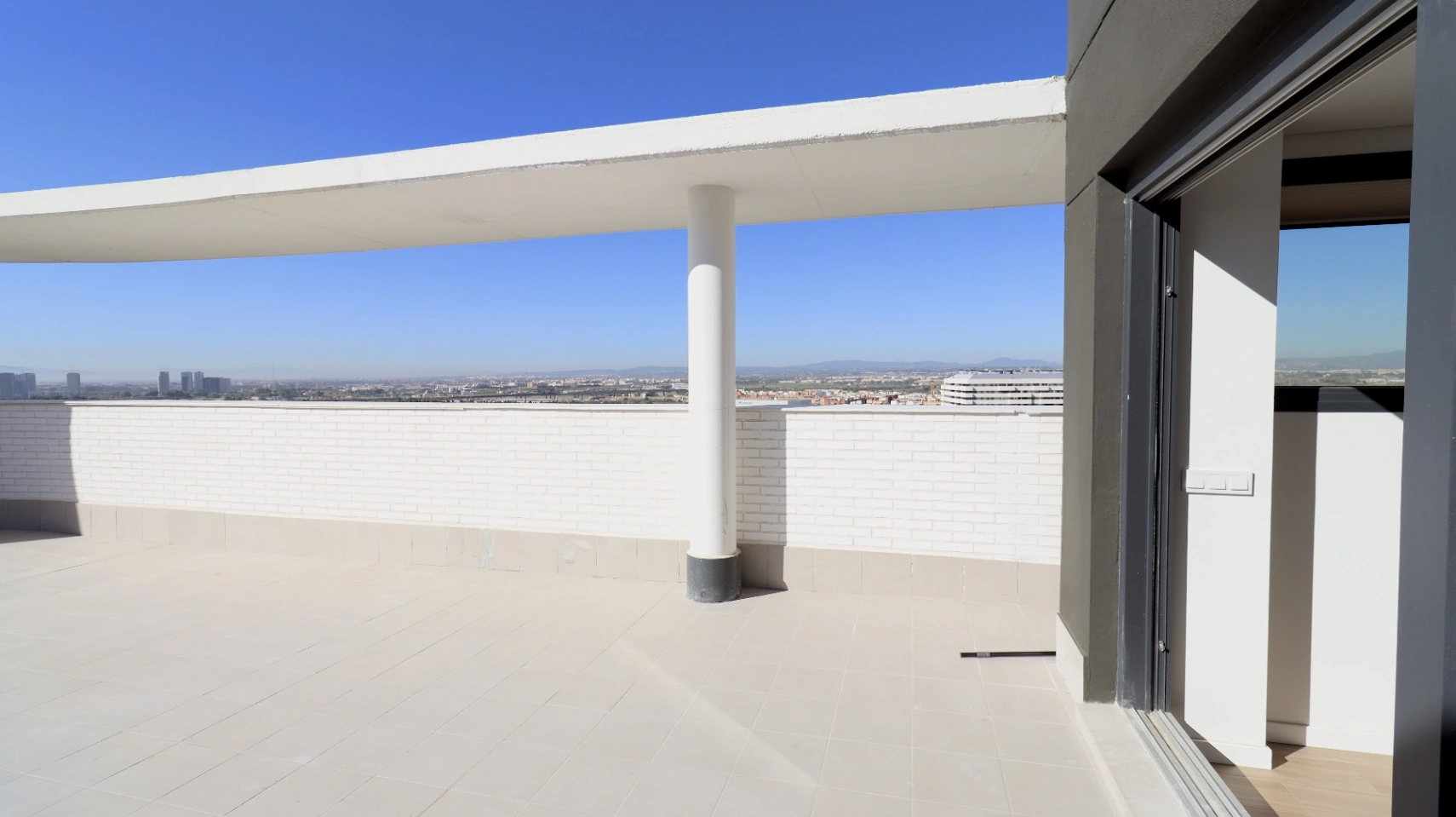 Ático moderno en Safranar con piscina y amplia terraza
