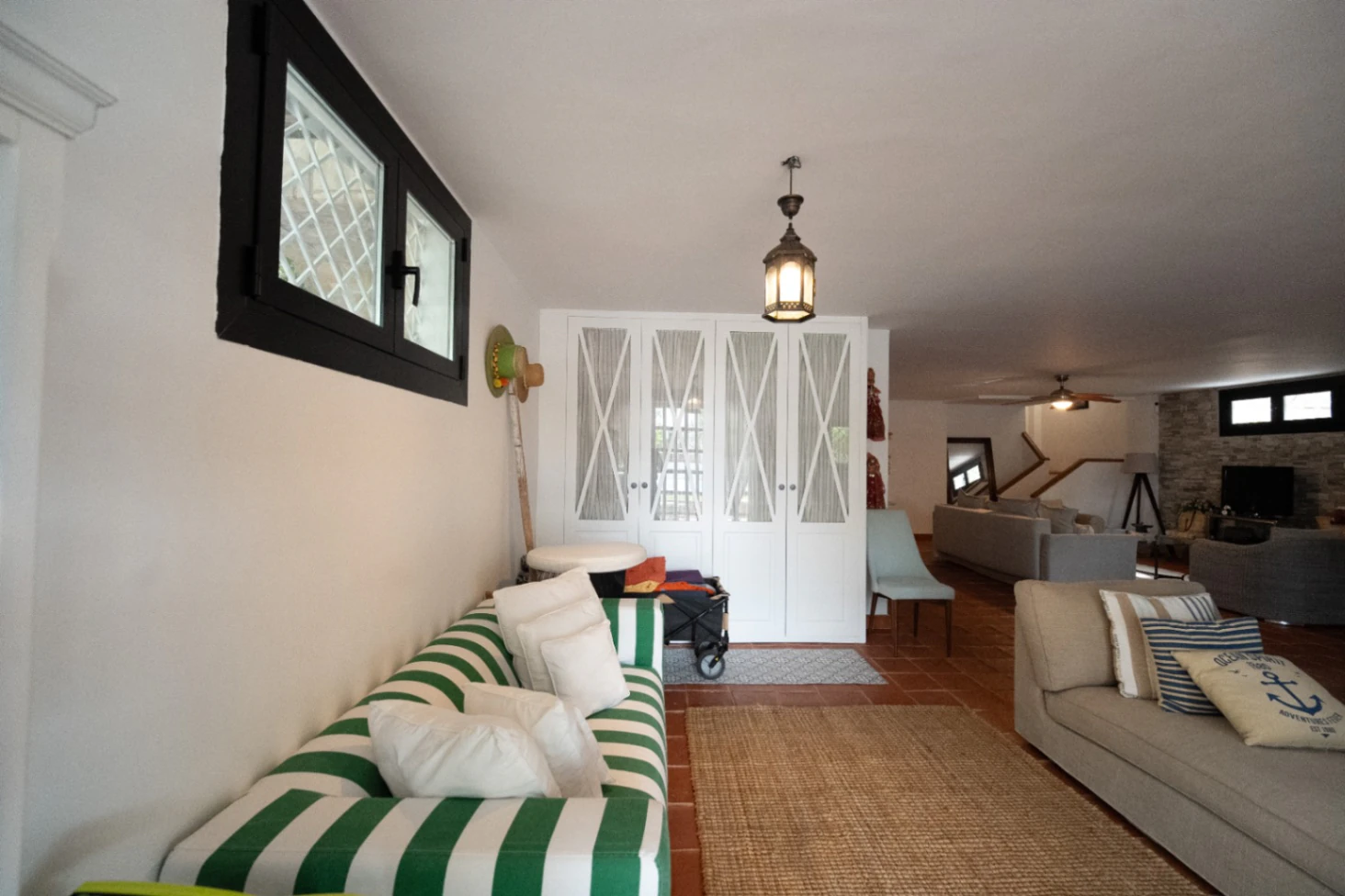 Chalet exclusivo con gran parcela y piscina junto a La Eliana, Valencia