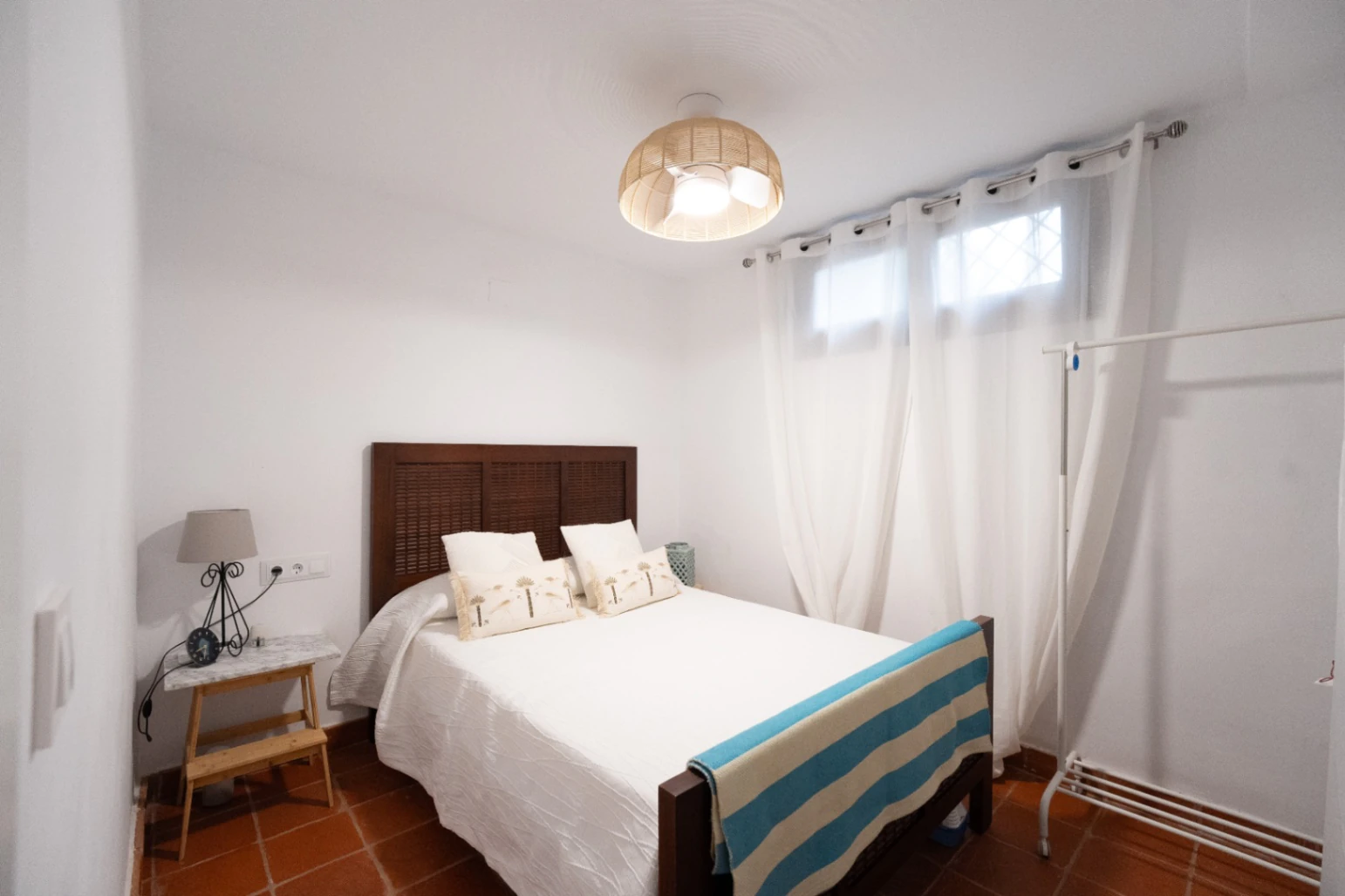 Chalet exclusivo con gran parcela y piscina junto a La Eliana, Valencia