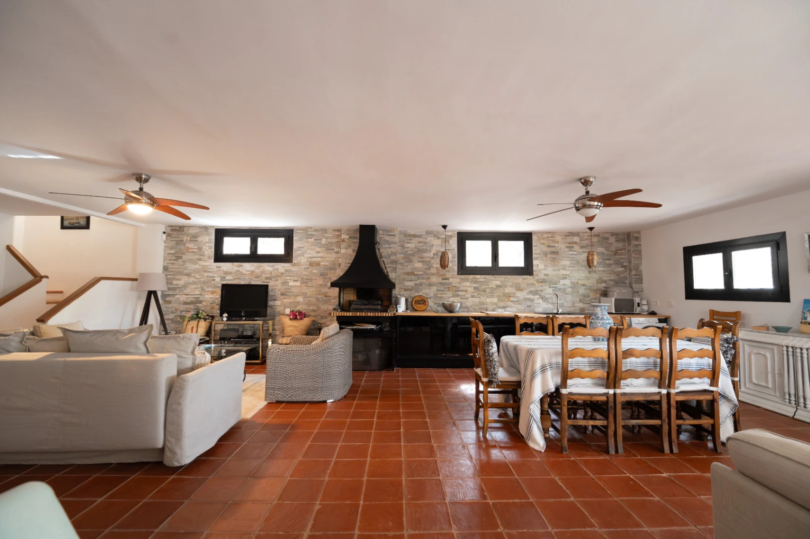 Chalet exclusivo con gran parcela y piscina junto a La Eliana, Valencia