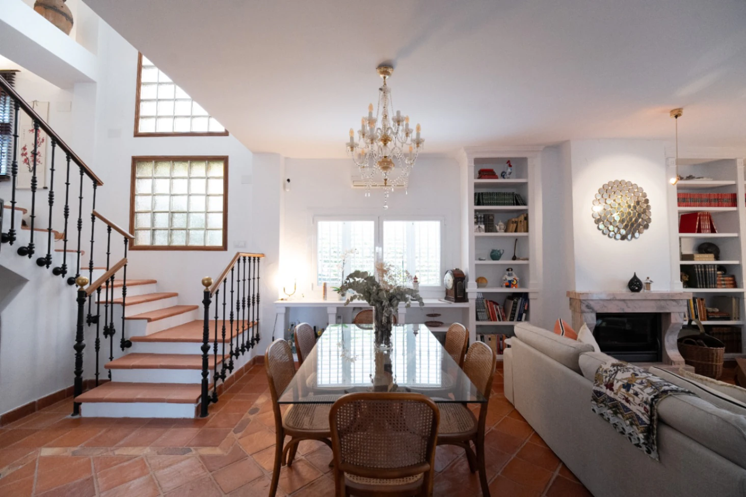 Chalet exclusivo con gran parcela y piscina junto a La Eliana, Valencia