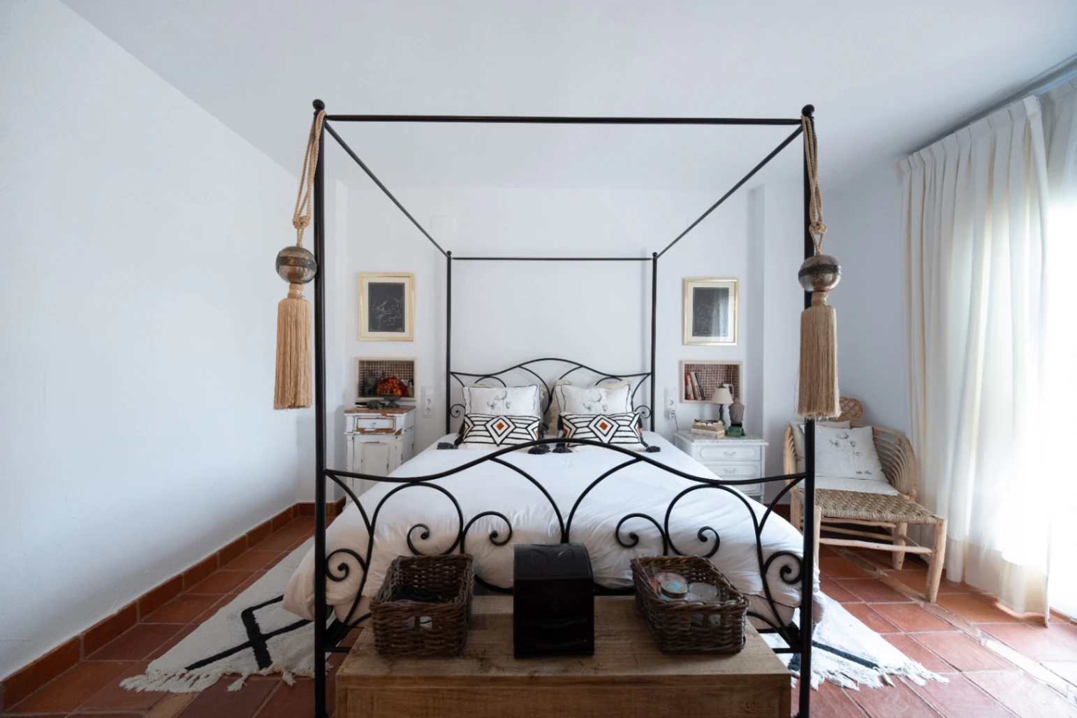 Chalet exclusivo con gran parcela y piscina junto a La Eliana, Valencia