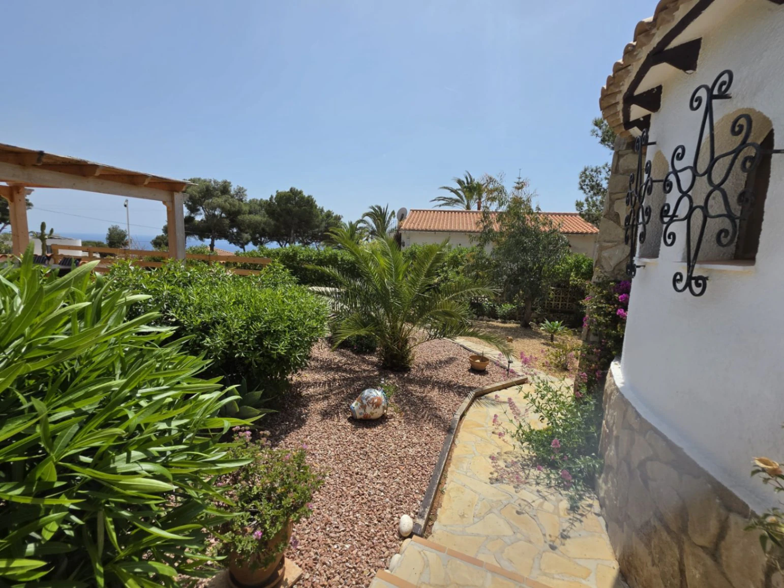 Encantadora villa en la prestigiosa zona de Balcón al Mar, Jávea
