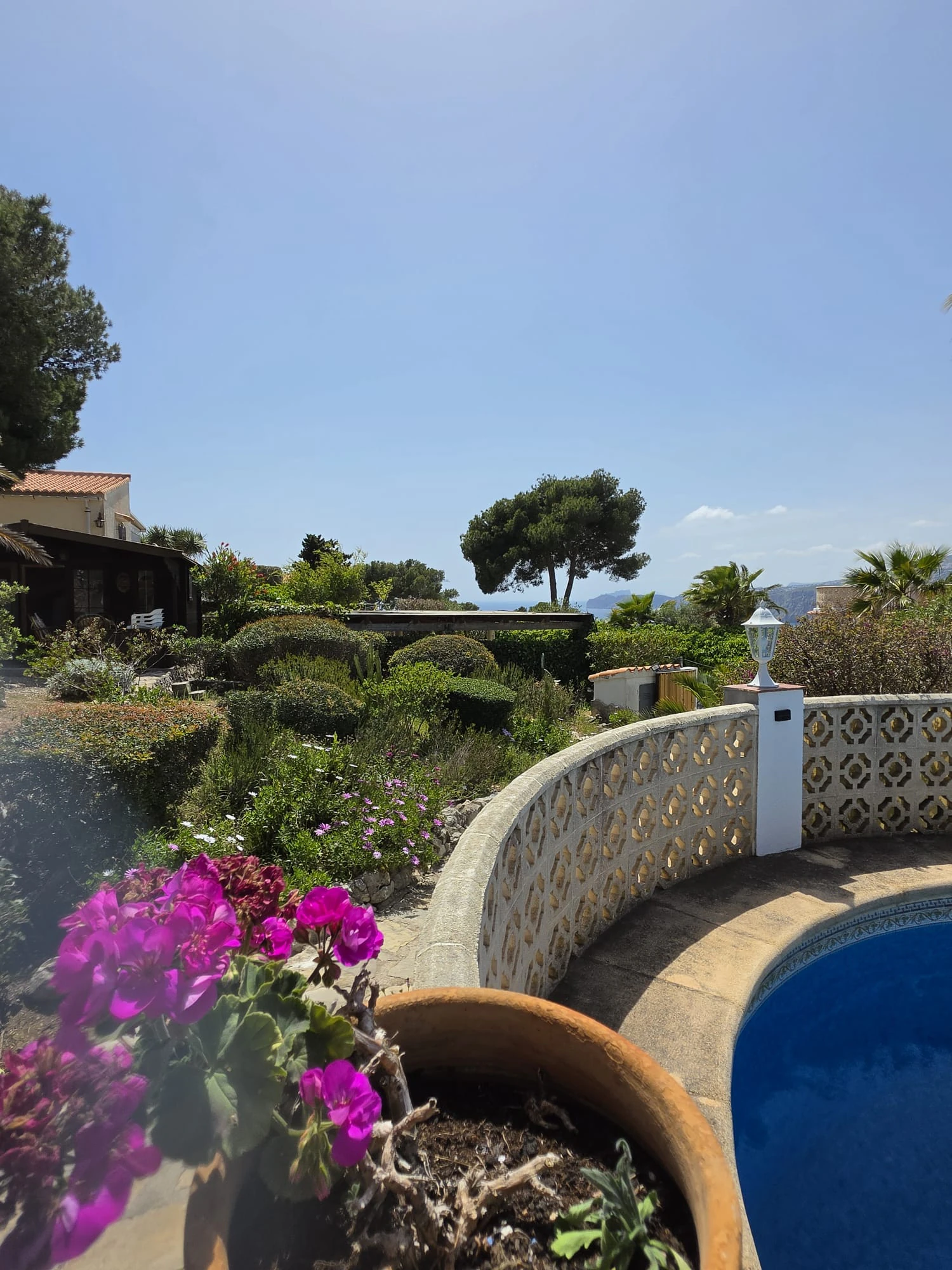Encantadora villa en la prestigiosa zona de Balcón al Mar, Jávea