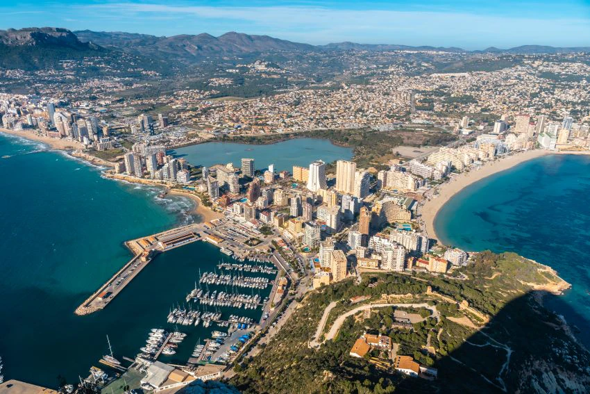 Preciosa Villa Moderna en Calpe con vistas al mar