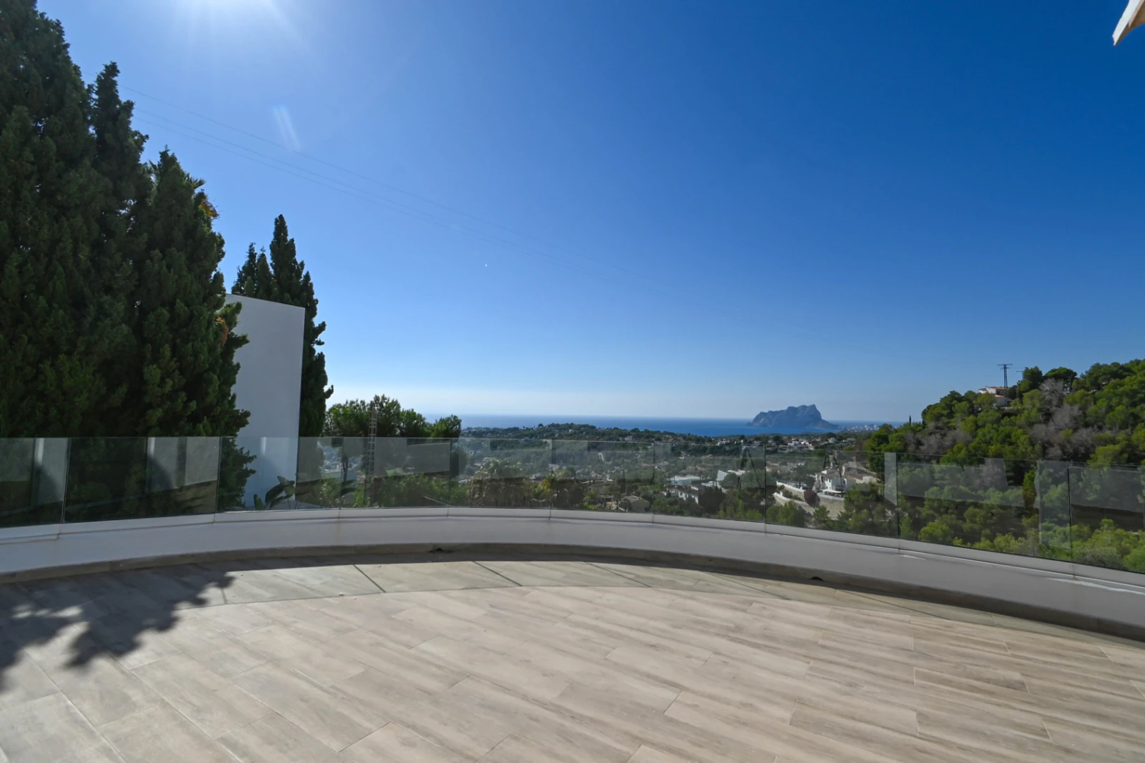 . DOS VILLAS +  APARTAMENTO DE INVITADOS . MORAIRA. VISTAS AL MAR