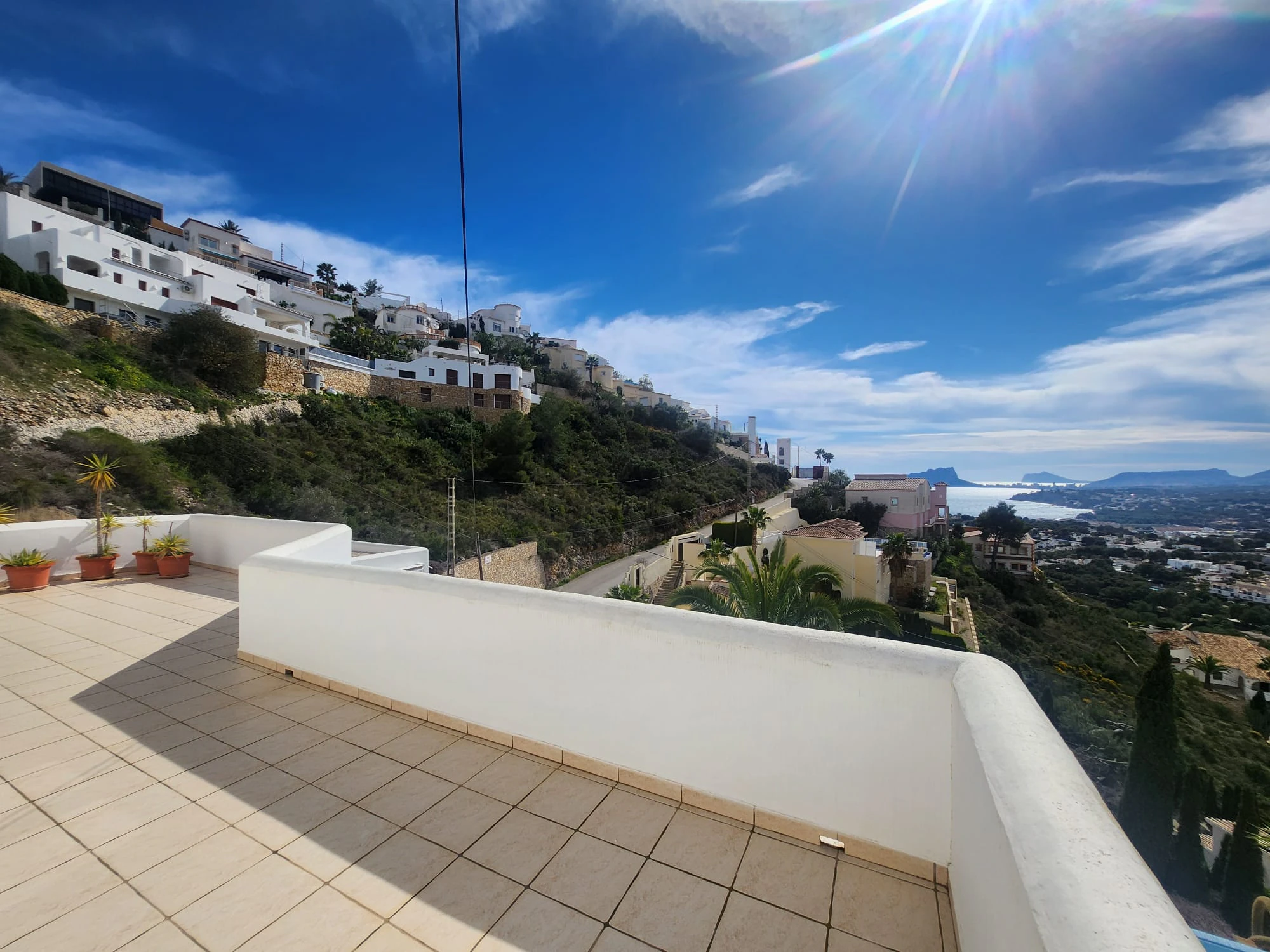 Villa Ibicenca con vistas al mar en Moraira El Portet Costa Blanca