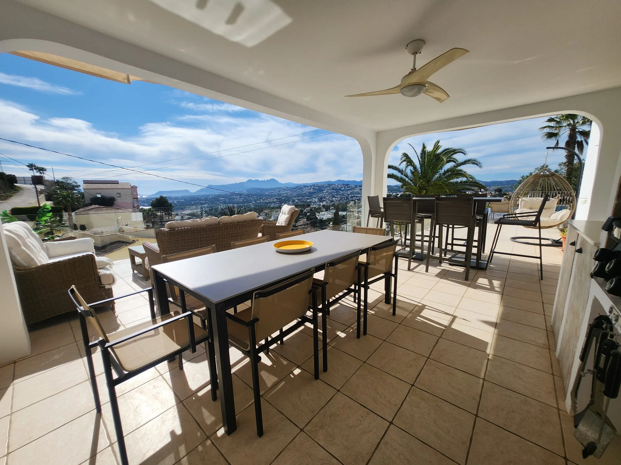 Villa Ibicenca con vistas al mar en Moraira El Portet Costa Blanca