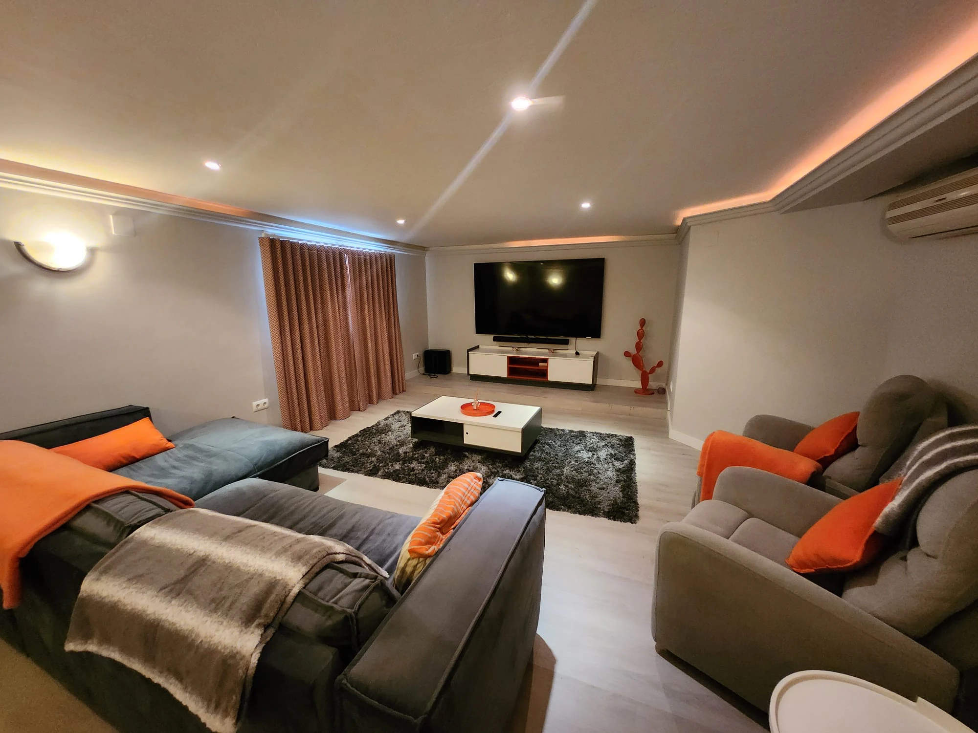 Villa Ibicenca con vistas al mar en Moraira El Portet Costa Blanca